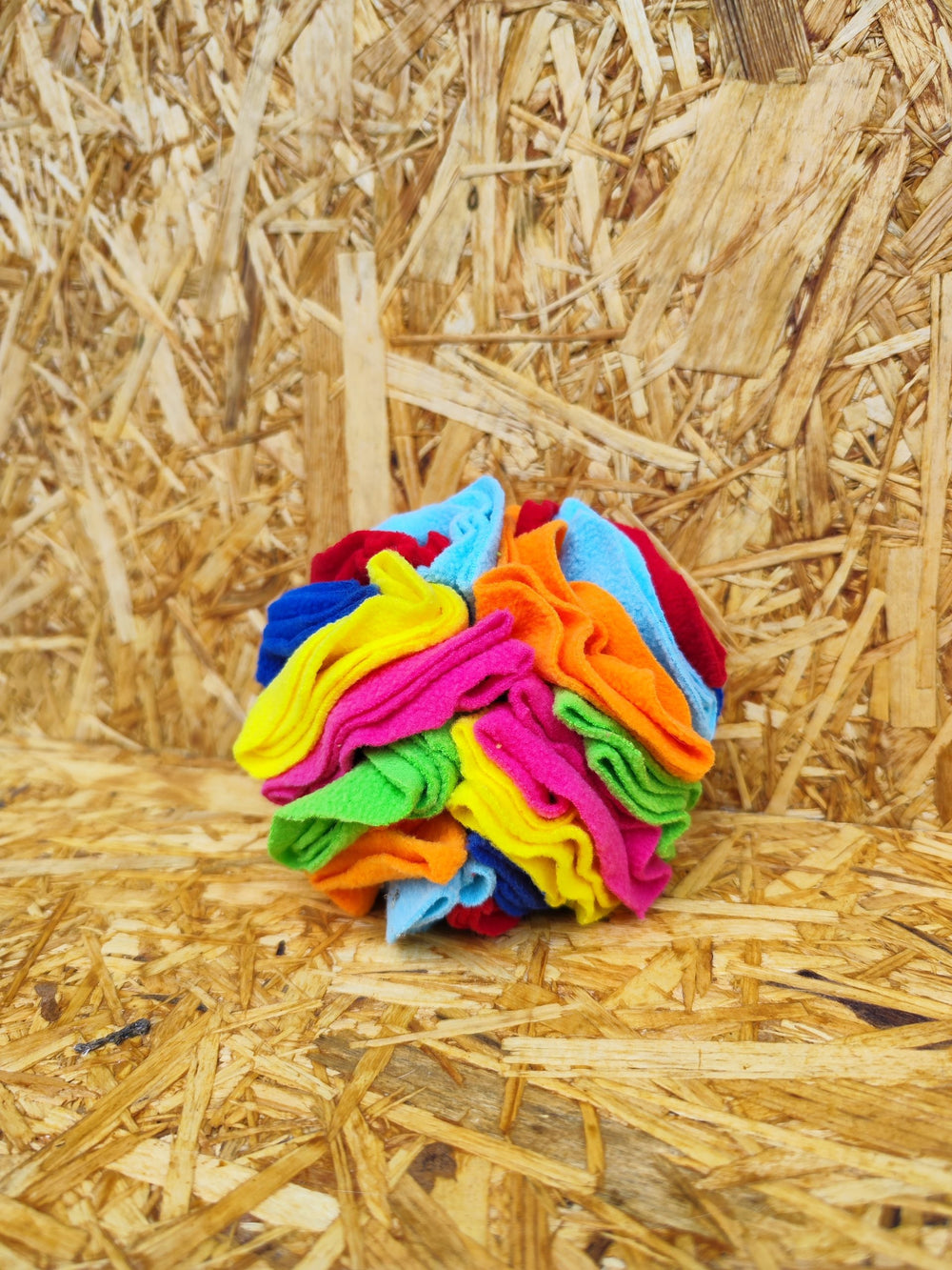 PELOTA OLFATIVA INTERACTIVA PERROS Y GATOS